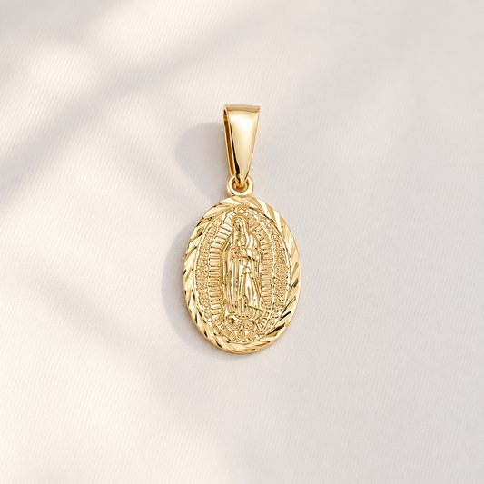 Dije Virgen Guadalupe Borde Troquelado