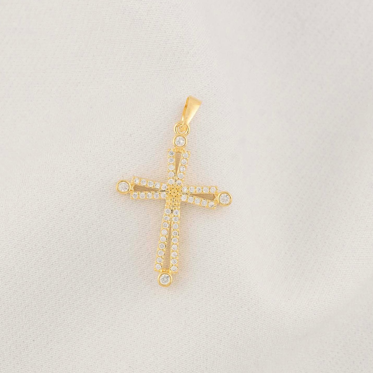 Dije Cruz Grande Zircones