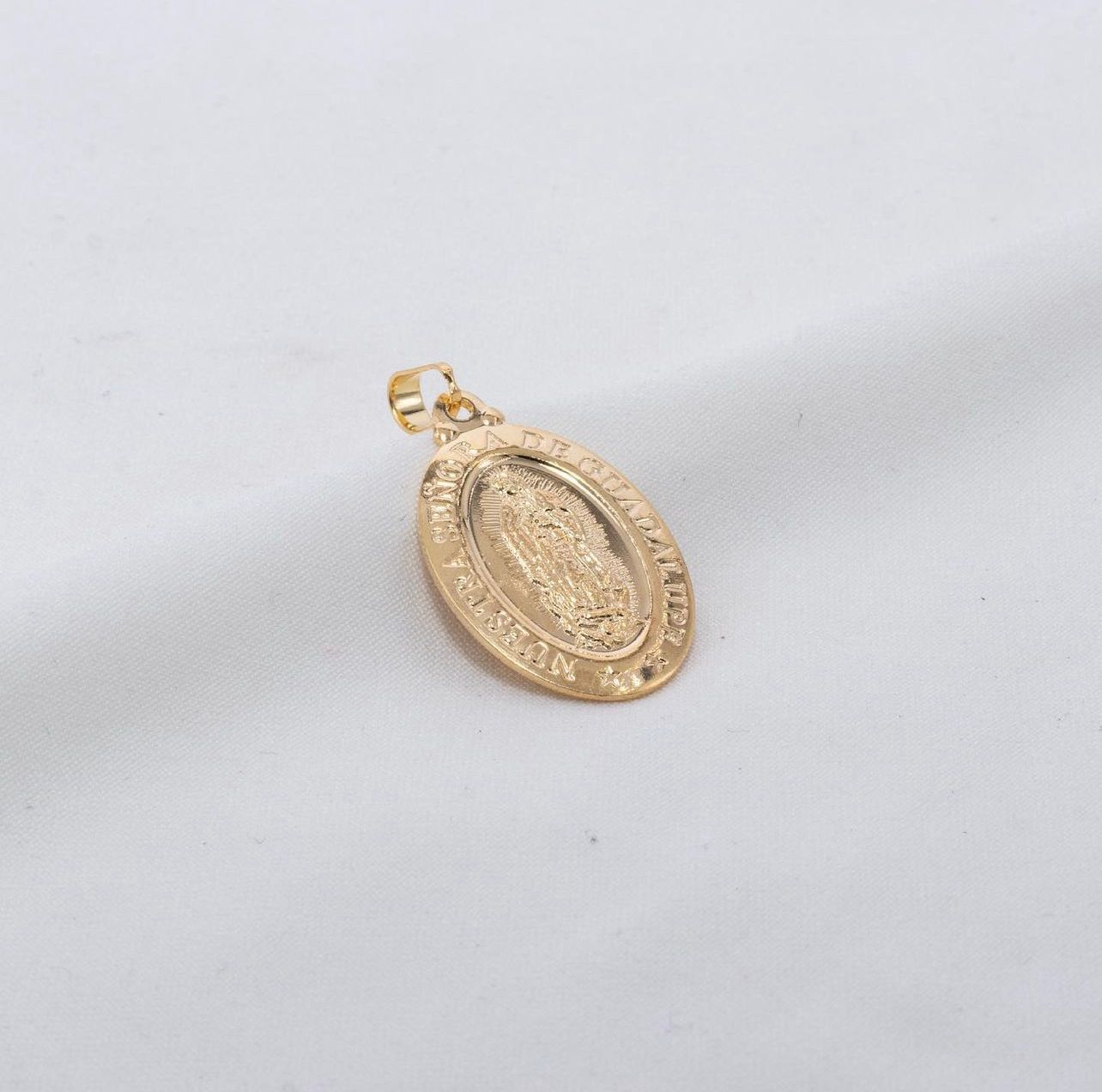Dije Virgen Guadalupe Grande