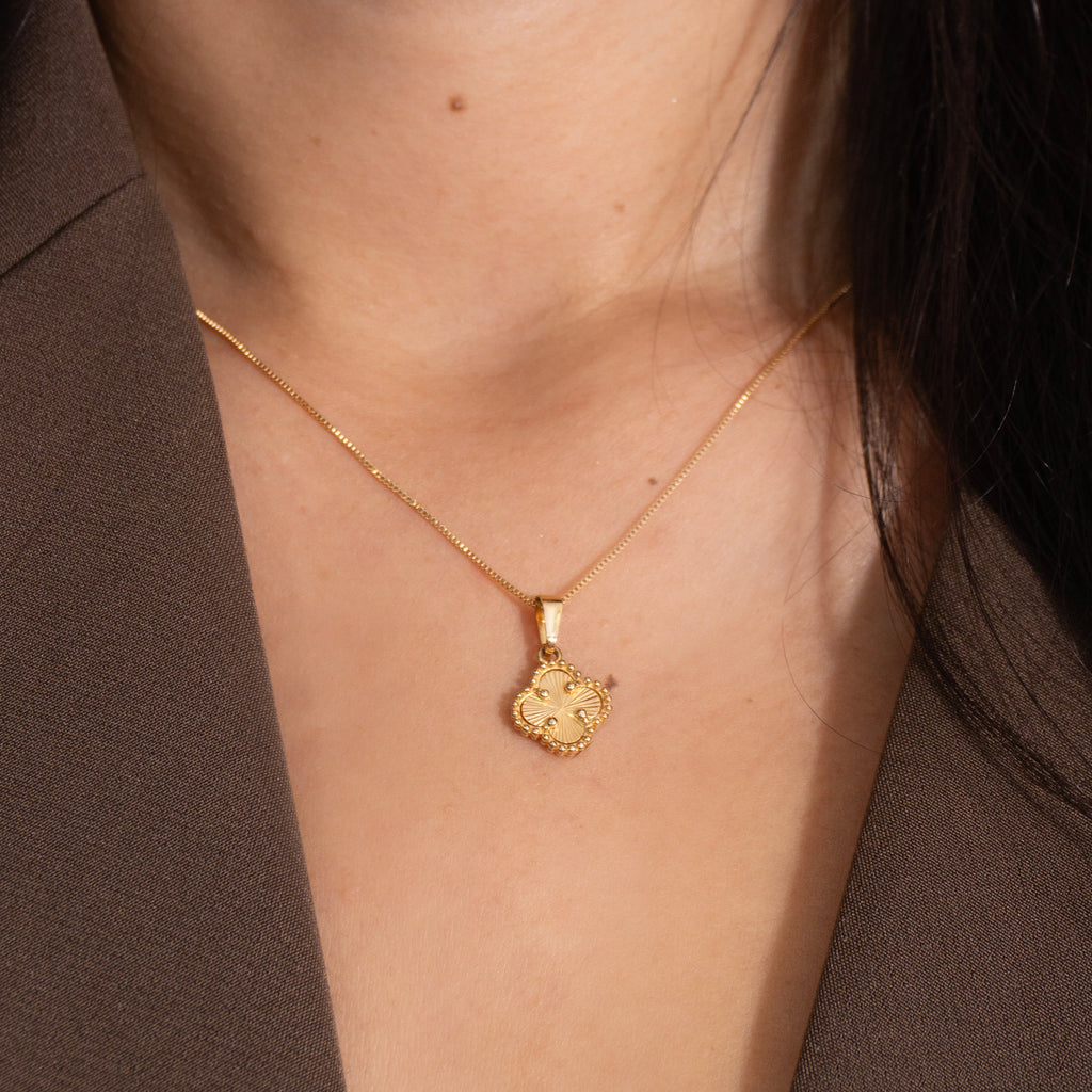 Cadena Con Dije Trebol Dorado